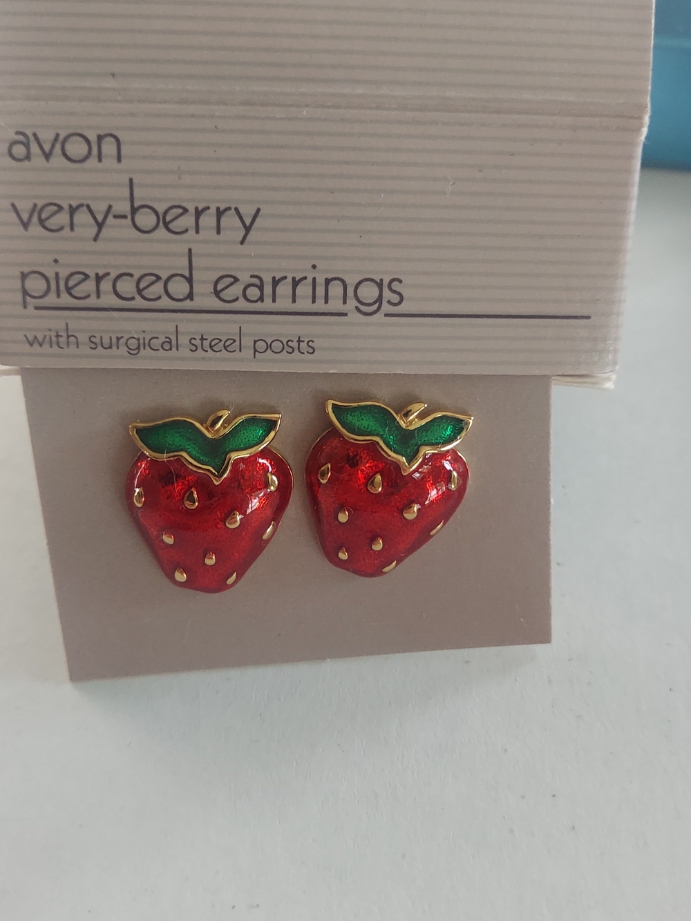 Vintage Avon Very-Berry Strawberry Pierced Earrings - Red & Green